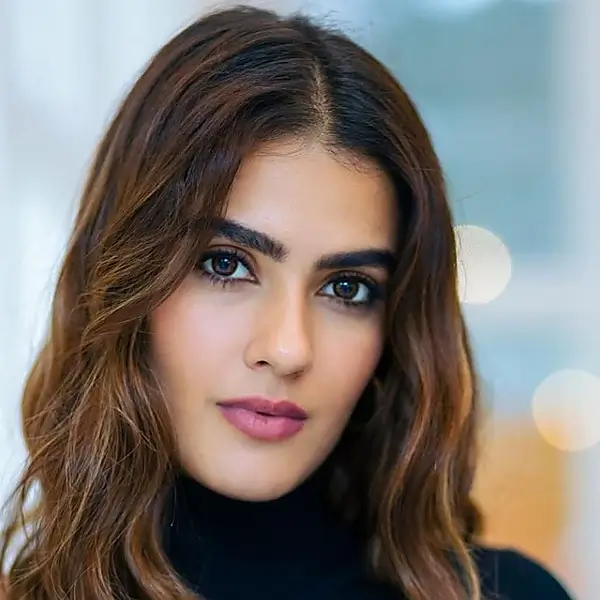 Kavya Thapar