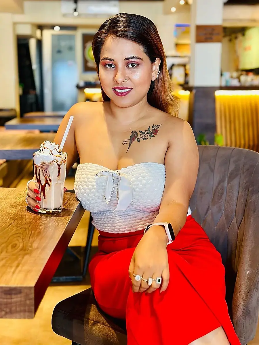 Portrait of Tina Nandi